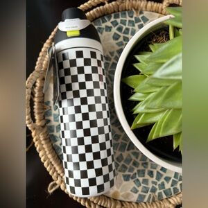 Owala LATER SKATER 24oz FreeSip Tumbler